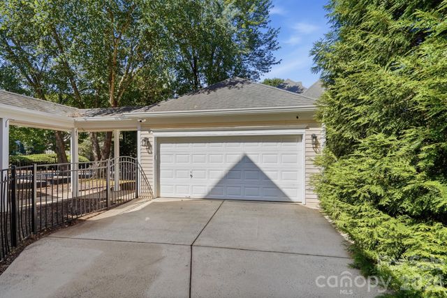 7130 Prescott Pond Lane, Charlotte, NC 28270