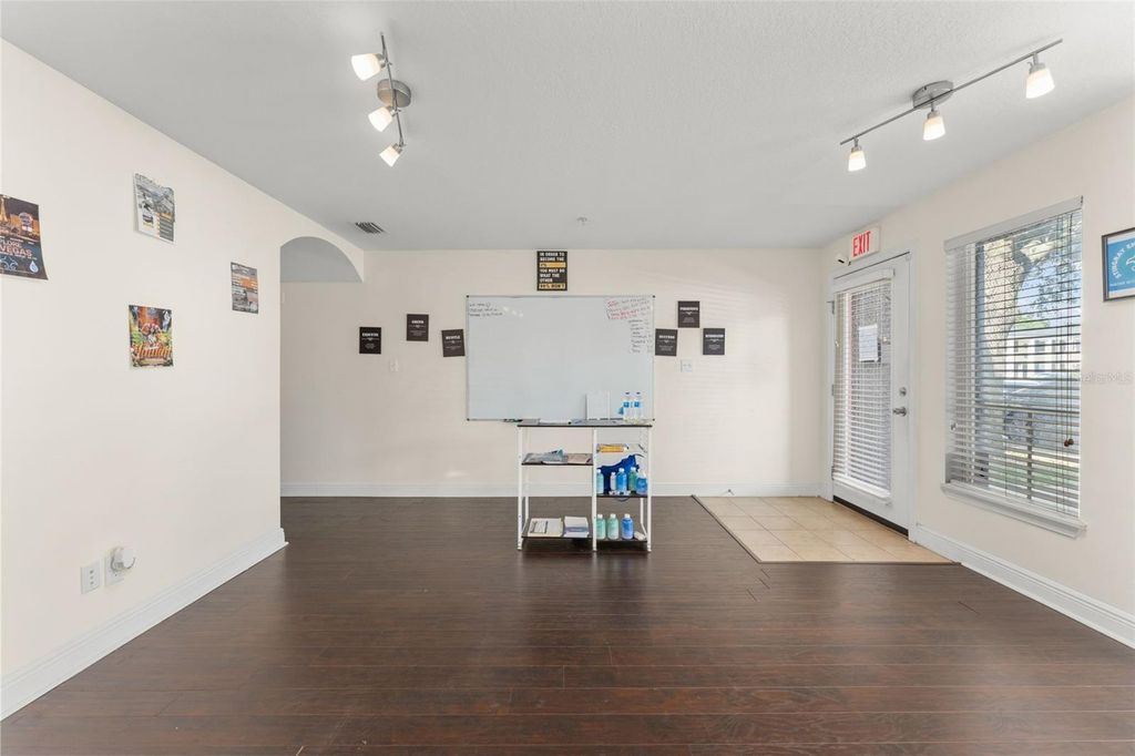 Image 5 of property listing at 136 S BUMBY AVENUE 2, Orlando, FL 32803