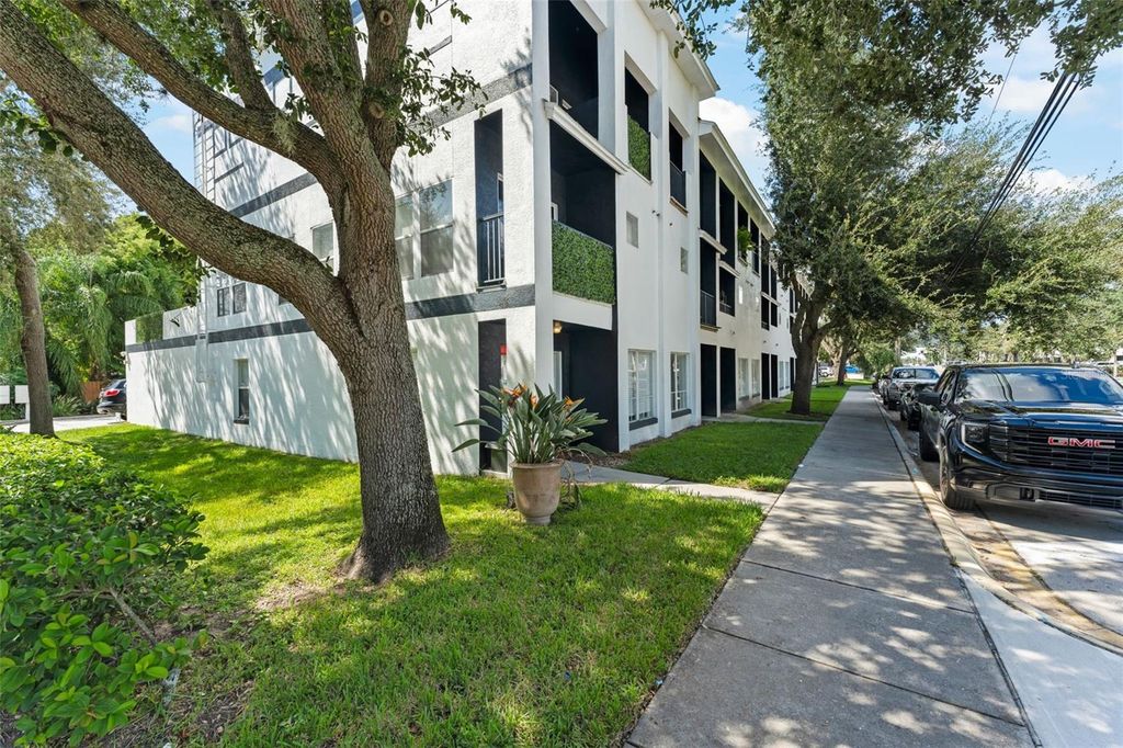 Image 50 of property listing at 136 S BUMBY AVENUE 2, Orlando, FL 32803