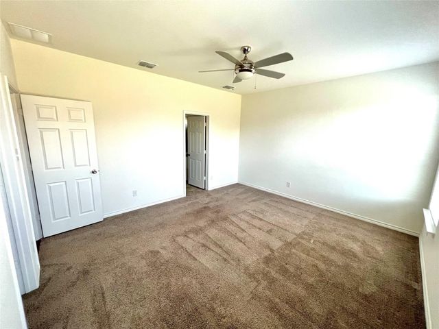 1012 West Drive, Aubrey, TX 76227
