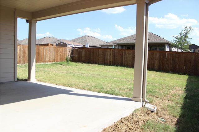 1012 West Drive, Aubrey, TX 76227