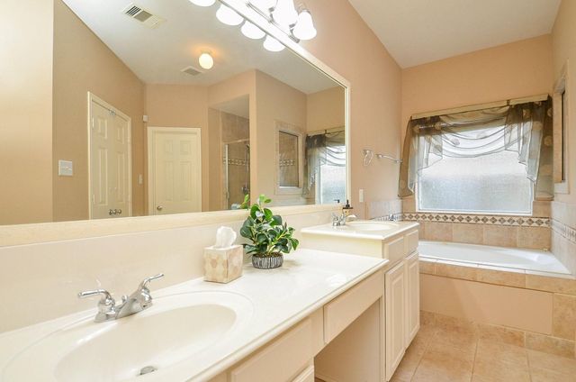13610 Cypress Heath Ct, Cypress, TX 77429