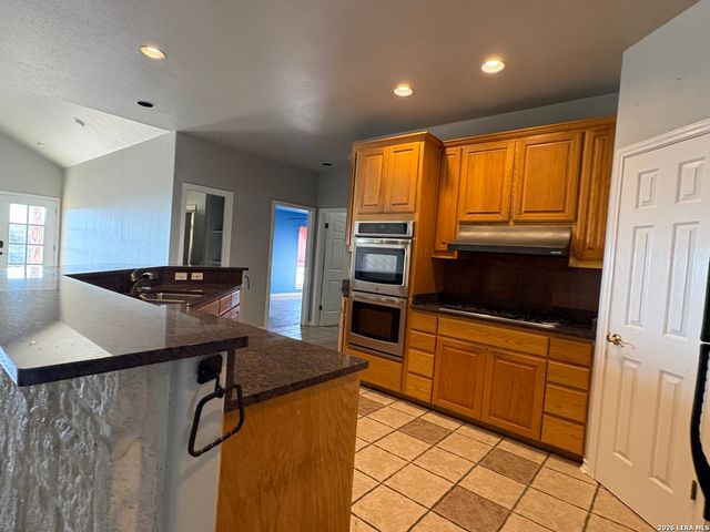 1816 Shepherds Ranch, Bulverde, TX 78163