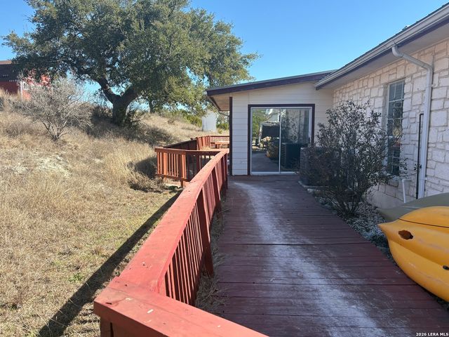 1816 Shepherds Ranch, Bulverde, TX 78163