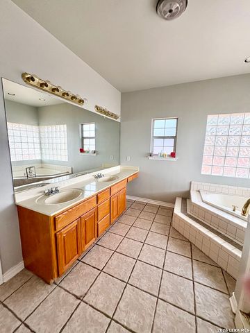 1816 Shepherds Ranch, Bulverde, TX 78163