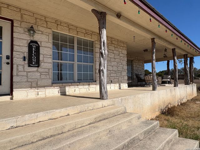 1816 Shepherds Ranch, Bulverde, TX 78163