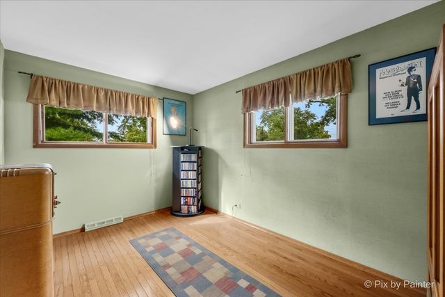 23W328 Great Western Avenue, Glen Ellyn, IL 60137