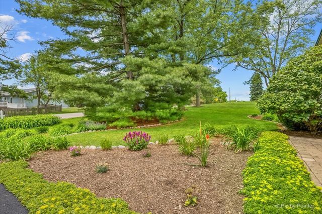 23W328 Great Western Avenue, Glen Ellyn, IL 60137