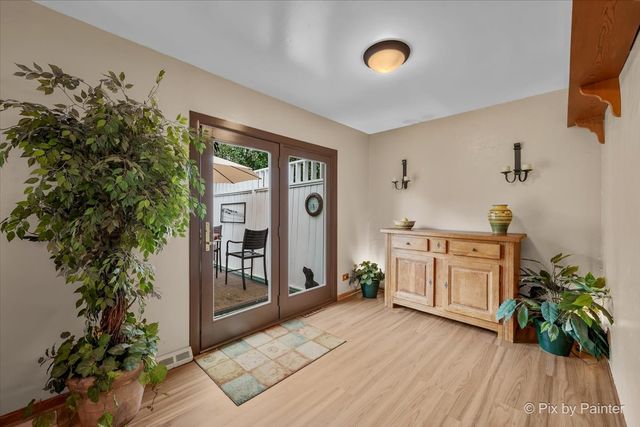23W328 Great Western Avenue, Glen Ellyn, IL 60137