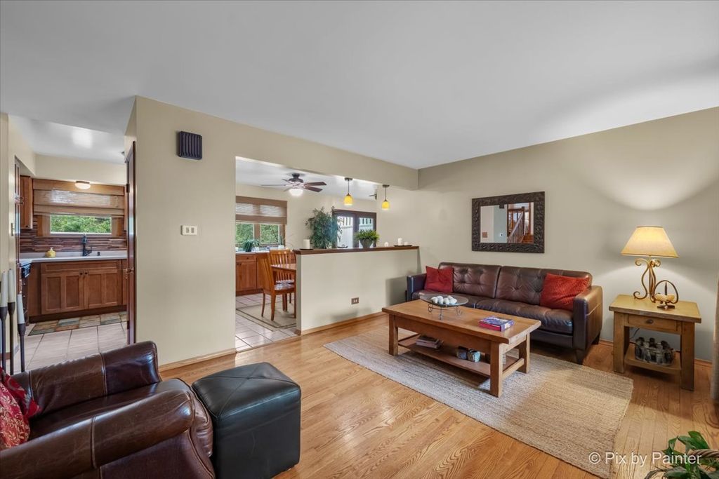 23W328 Great Western Avenue, Glen Ellyn, IL 60137 — photo 3