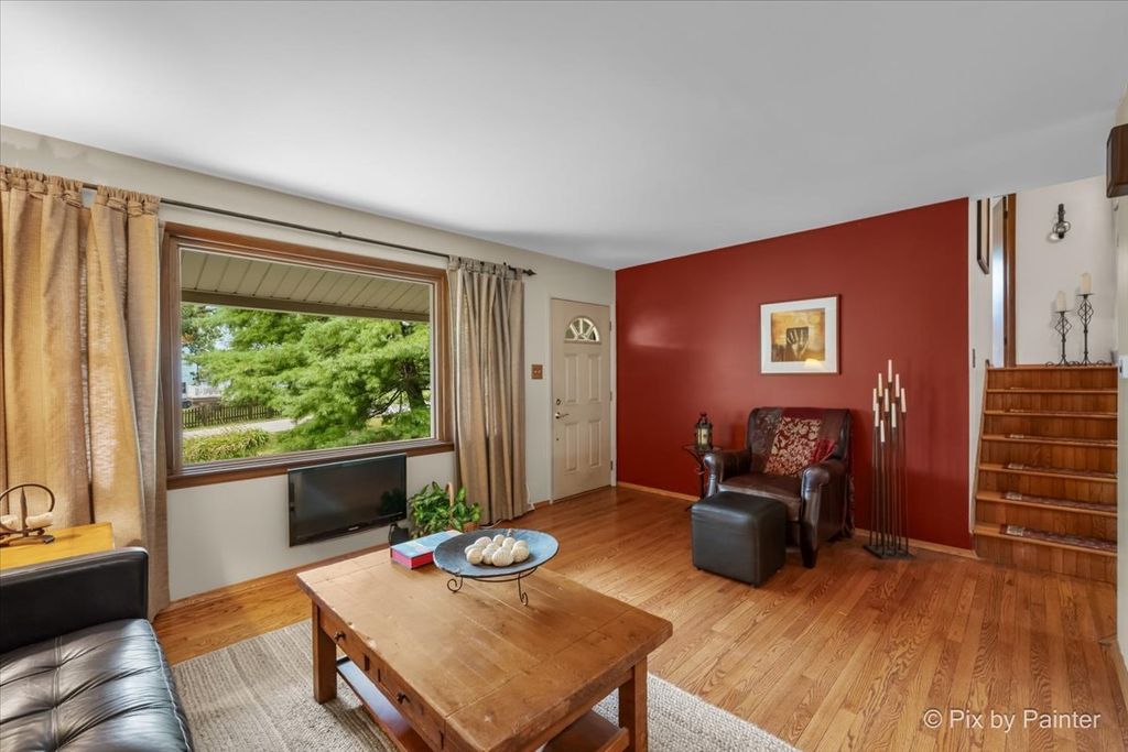 23W328 Great Western Avenue, Glen Ellyn, IL 60137 — photo 4