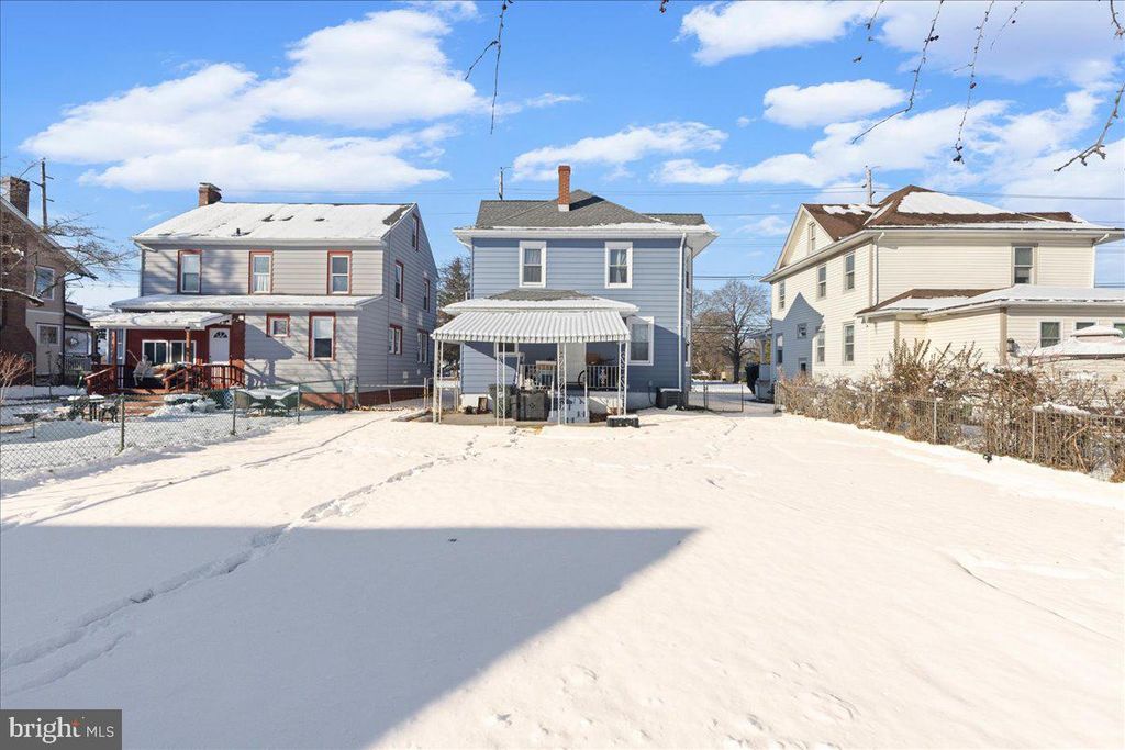 Image 15 of property listing at 775 SALEM RD, Burlington, NJ 08016