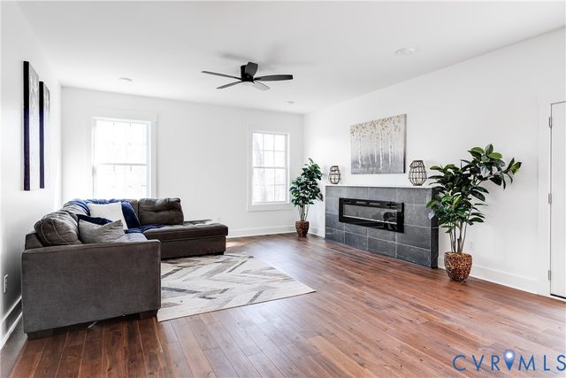 100 S Arch Rd, Chesterfield, VA 23236