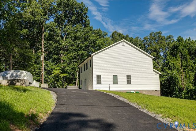 100 S Arch Rd, Chesterfield, VA 23236