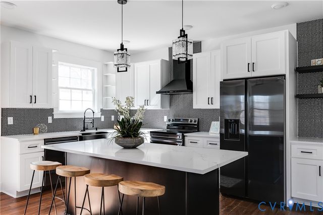 100 S Arch Rd, Chesterfield, VA 23236