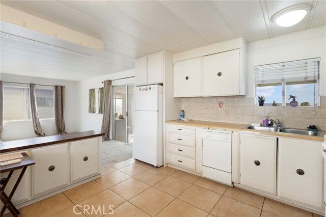 975 California Street 12, Calimesa, CA 92320