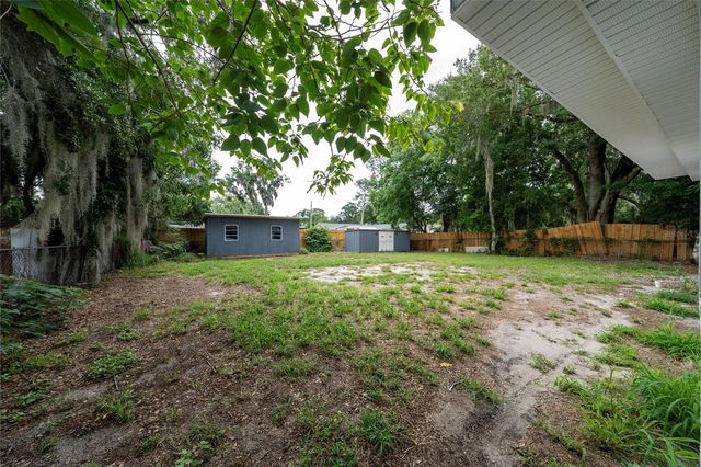 1010 NEWMAN DRIVE, Leesburg, FL 34748