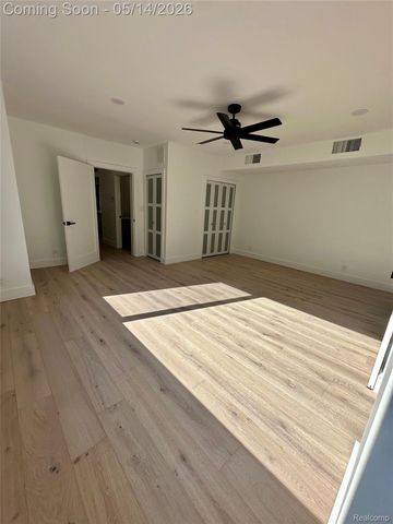 201 Park Ave, Birmingham, MI 48009