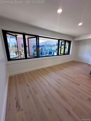 201 Park Ave, Birmingham, MI 48009