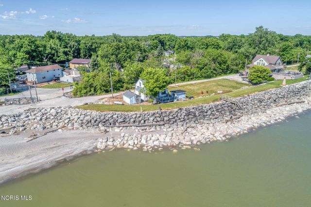 11999 Dyke Road, Curtice, OH 43412