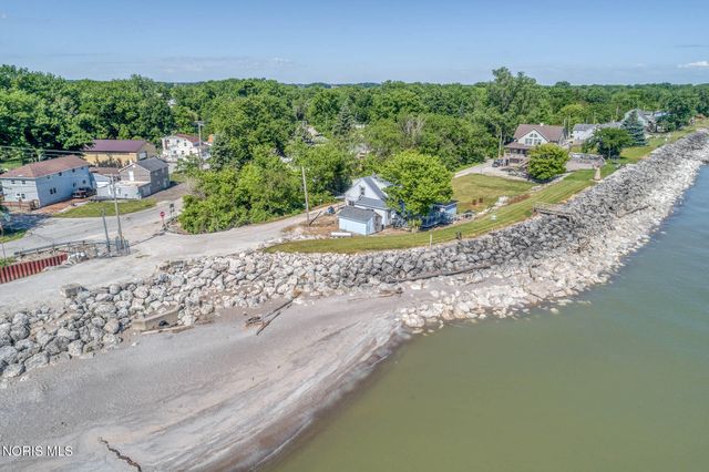 11999 Dyke Road, Curtice, OH 43412
