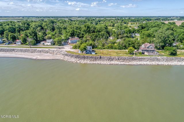 11999 Dyke Road, Curtice, OH 43412