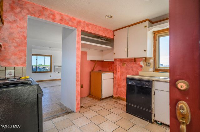 11999 Dyke Road, Curtice, OH 43412