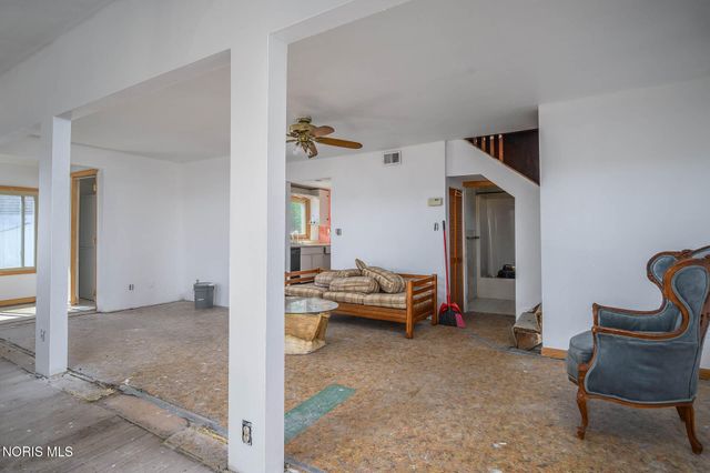 11999 Dyke Road, Curtice, OH 43412