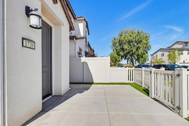 1720 Santa Ivy Ave, Chula Vista, CA 91913
