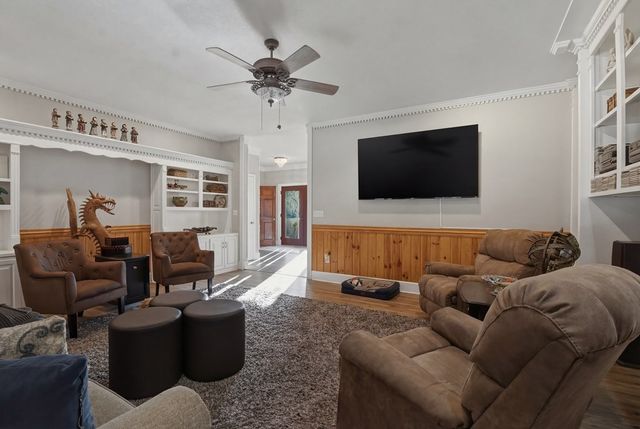 227 Deere Dr, Samson, AL 36477