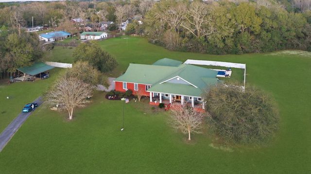 227 Deere Dr, Samson, AL 36477