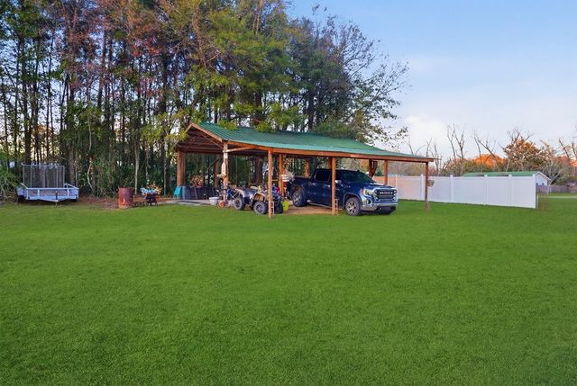 227 Deere Dr, Samson, AL 36477