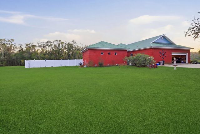 227 Deere Dr, Samson, AL 36477