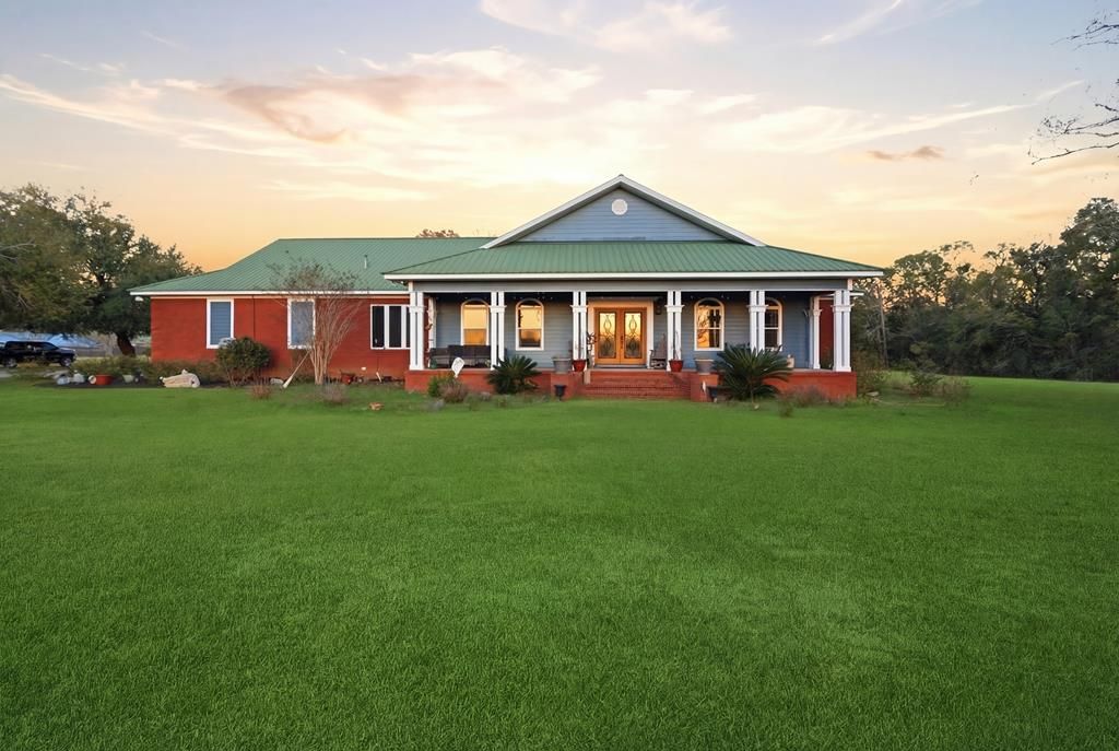 227 Deere Dr, Samson, AL 36477