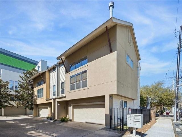 3022 Caroline Street, Houston, TX 77004