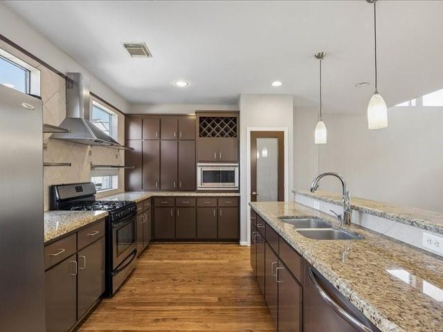 3022 Caroline Street, Houston, TX 77004