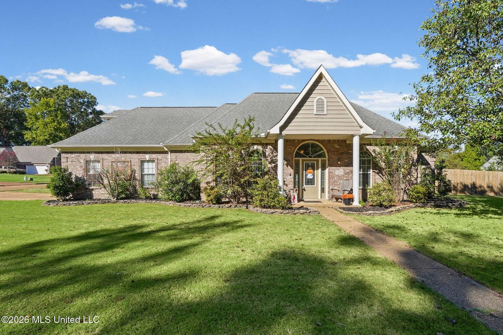 1357 E Bending Oak, Hernando, MS 38632 — photo 2