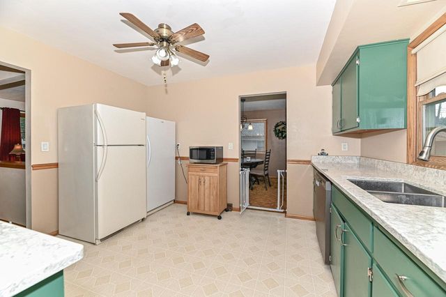 8231 W New Jersey AVENUE, Milwaukee, WI 53220