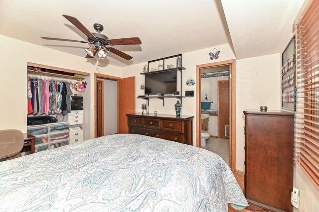8231 W New Jersey AVENUE, Milwaukee, WI 53220