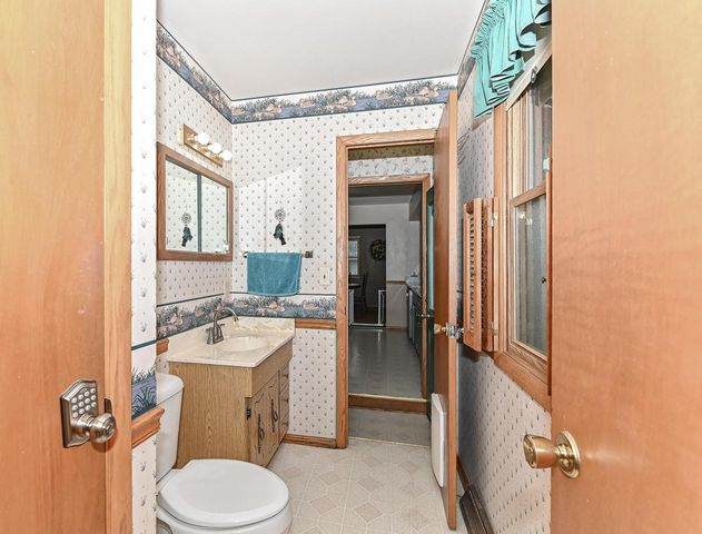 8231 W New Jersey AVENUE, Milwaukee, WI 53220