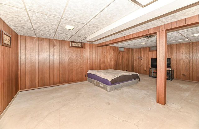 8231 W New Jersey AVENUE, Milwaukee, WI 53220