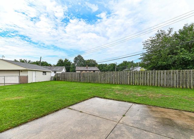 8231 W New Jersey AVENUE, Milwaukee, WI 53220