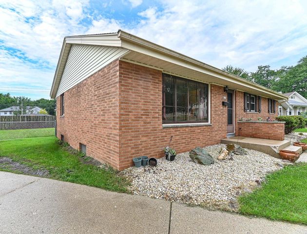 8231 W New Jersey AVENUE, Milwaukee, WI 53220