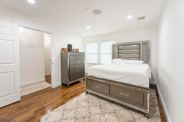 144 Silleck St, Clifton City, NJ 07013