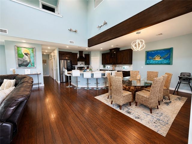 1524 Whispering Sands St, Port Aransas, TX 78373