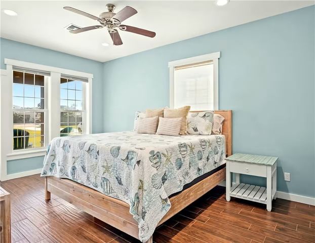 1524 Whispering Sands St, Port Aransas, TX 78373