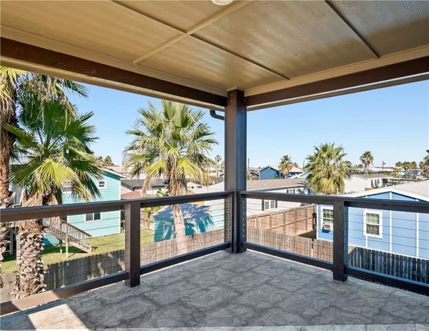 1524 Whispering Sands St, Port Aransas, TX 78373