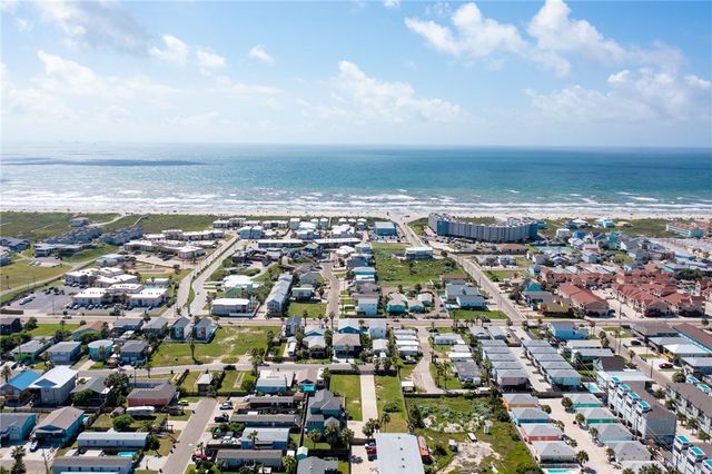 1524 Whispering Sands St, Port Aransas, TX 78373