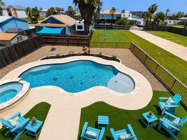 1524 Whispering Sands St, Port Aransas, TX 78373