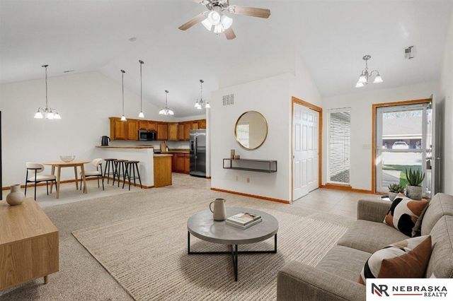 1827 N 175th Court, Omaha, NE 68118